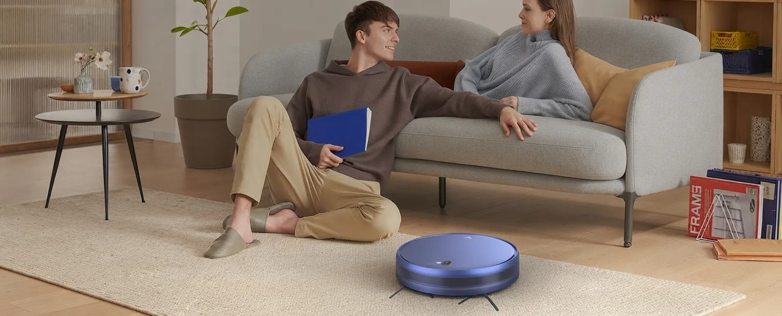 WSUANE robot vacuum in use